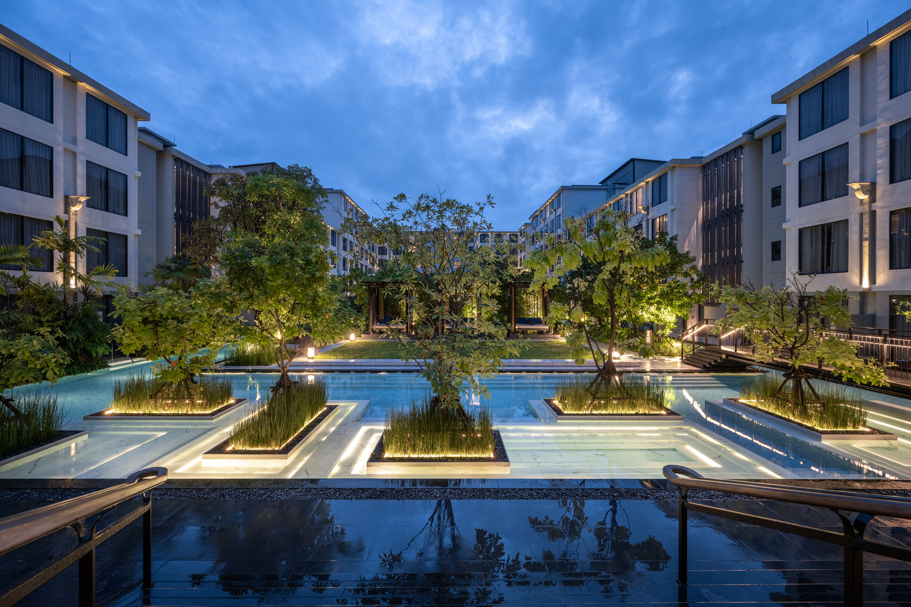 Welcome waterscape courtyard