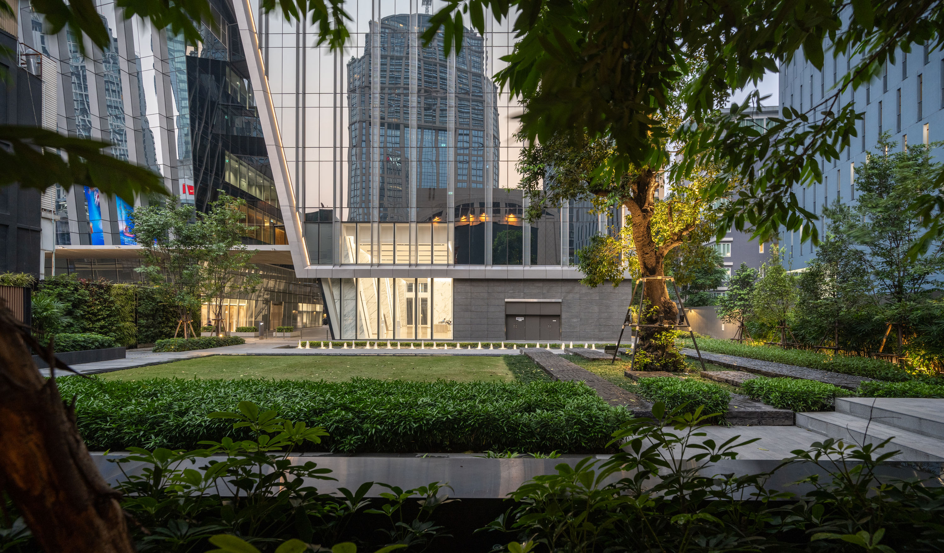 A secret garden provides relaxing ambient