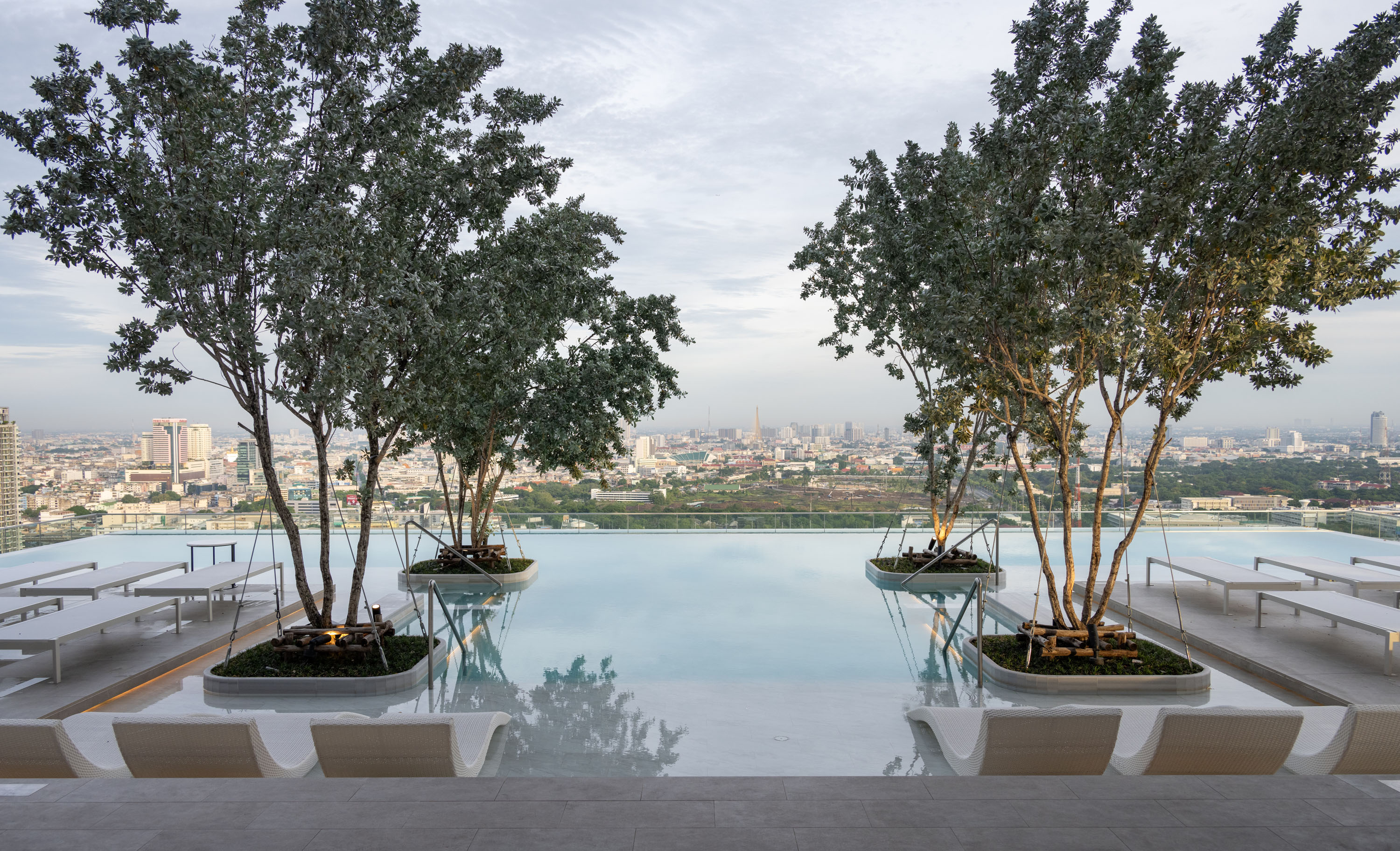 tranquil reflection of city skyline<br />
<br />
